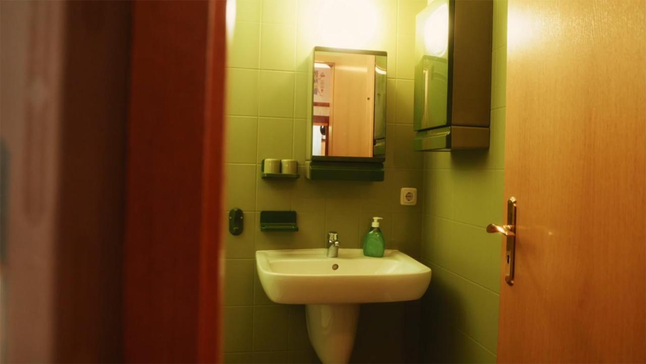 Anker Hotell Arneburg Exteriör bild